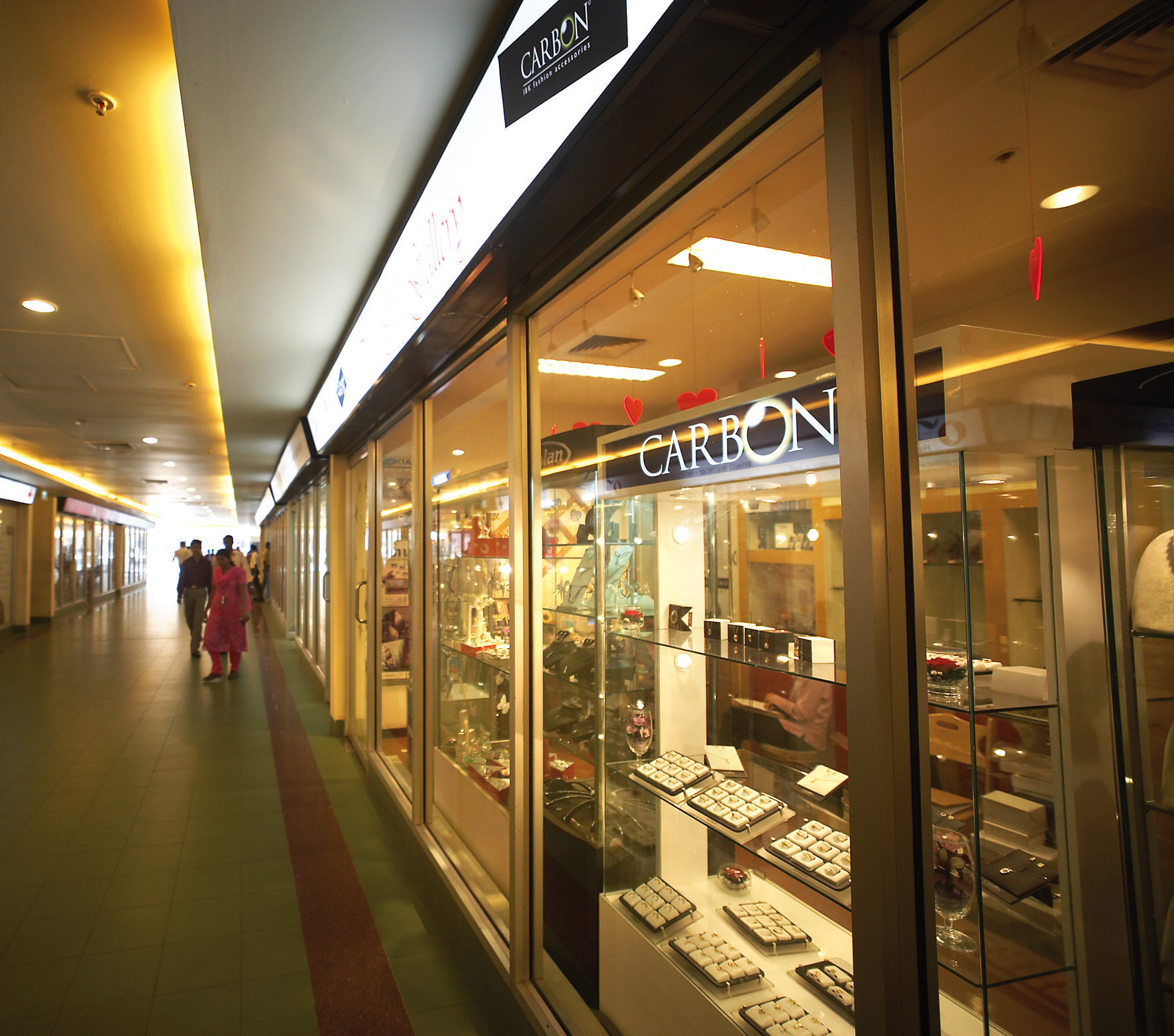 Extensive_Retail_Mall