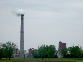 Coal power plant in NY. Photo credit: Matthew D. Wilson, Wikimedia Commons